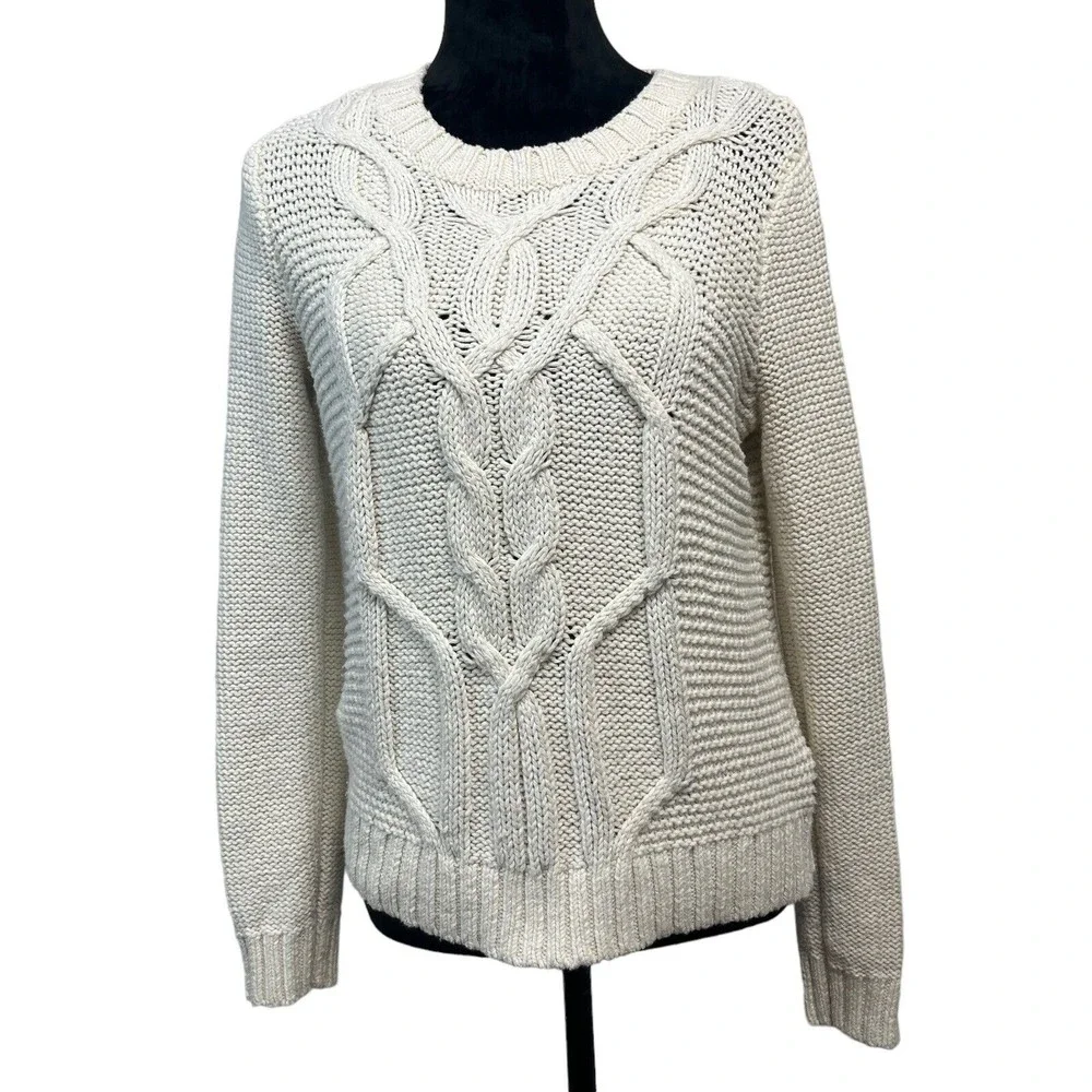 Abercrombie & Fitch Sweater Size M Cream Long Sleeve Cable Knit Chunky Crew Neck - Picture 1 of 9
